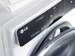 LG-uued-pesumasinaid-ühenduvad-nutitelefoniga.jpg