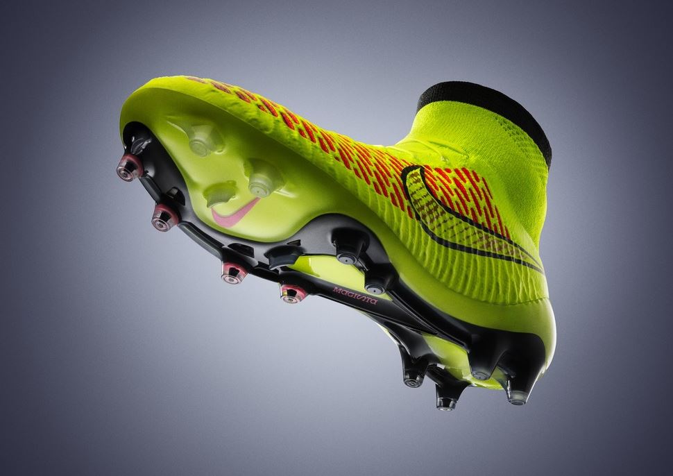 Nike tutvustas läbimurdelist „kootud“ jalgpallijalatsit Magista