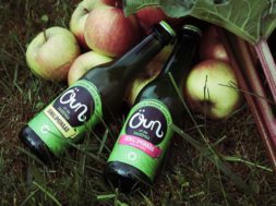 MEIE-OMA-ÕUNALIMONAAD-Saaremaal-alustati-naturaalsete-õunalimonaadide-tootmist.jpg