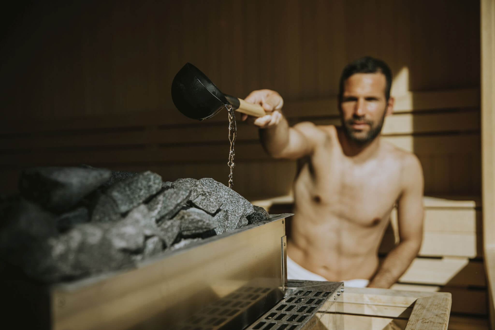 VIDEO! Eestlased mõtlesid välja geniaalse leiutise, mis aitab reguleerida leili viskamisel saunas olevat kuumust