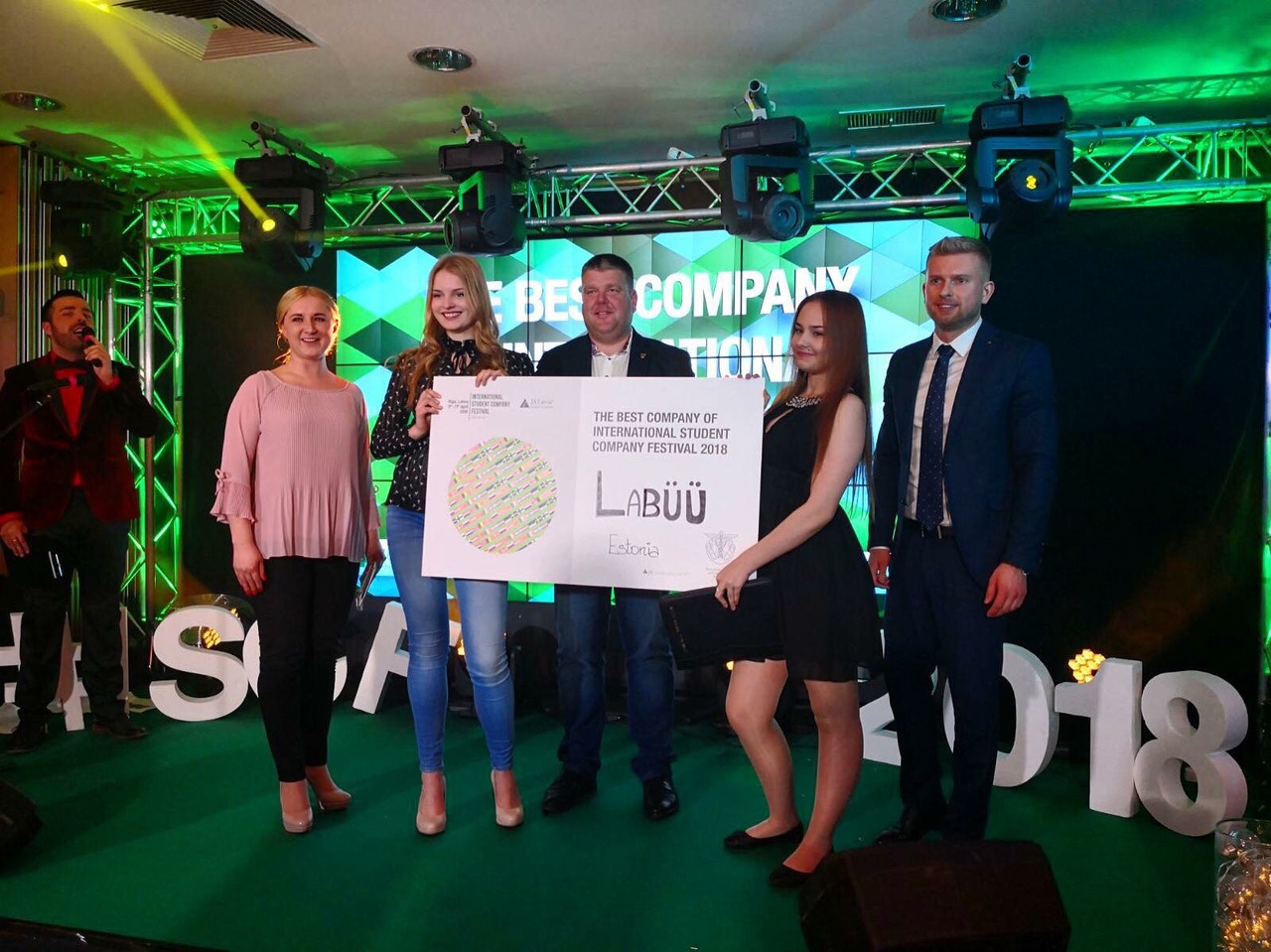 TUNNUSTUS! Eesti õpilasfirma pälvis rahvusvahelise õpilasfirmade festivali kõrgeima auhinna