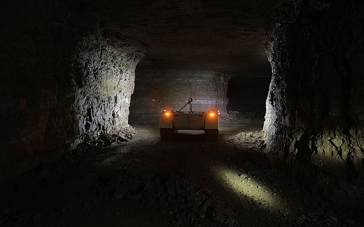 Estonia kaevanduses asus tööle robot