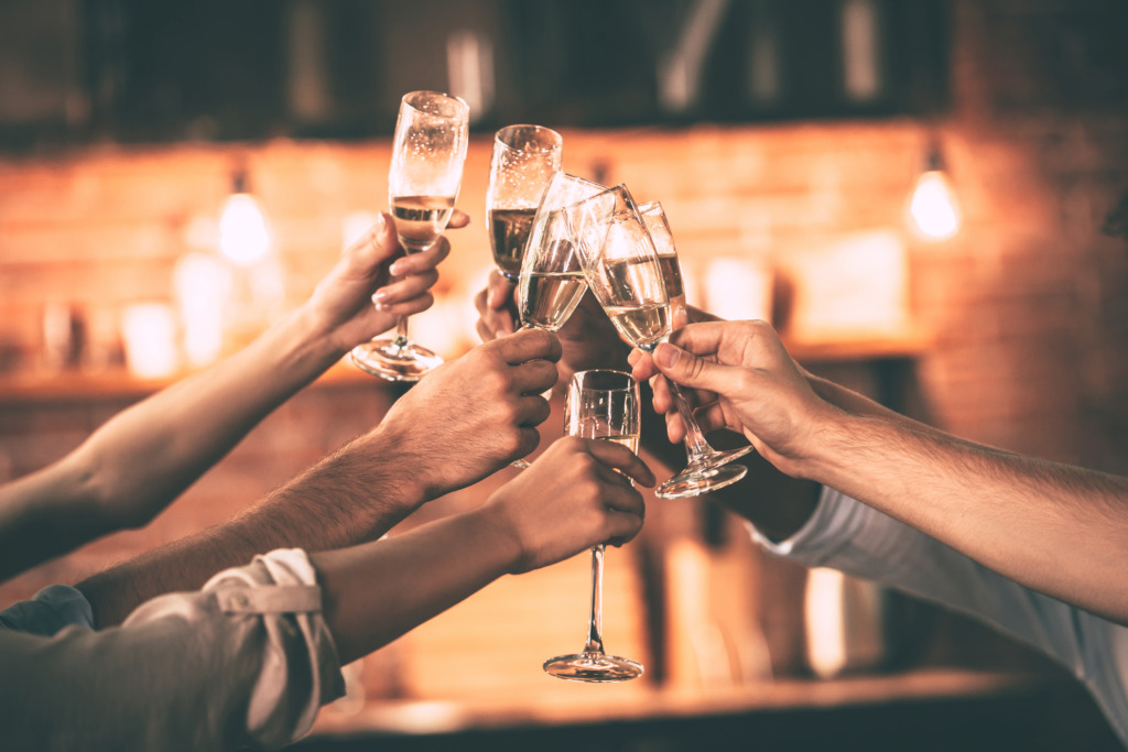 Parima toiduaine Tallinna eriauhinna sai alkoholivaba rabarberivahuvein
